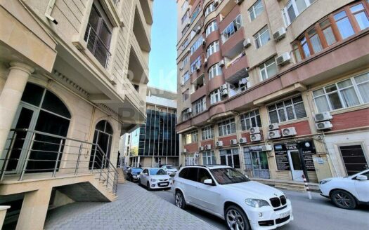 5 Room Office for Sale in Baku