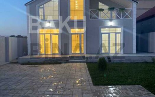 5 Room House / Villa for Sale in Baku