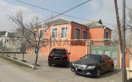 6 Room House / Villa for Sale in Baku