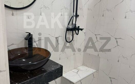 2 Rooms Old Apartment for Sale in Baku