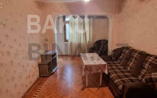 2 Rooms Old Apartment for Sale in Baku