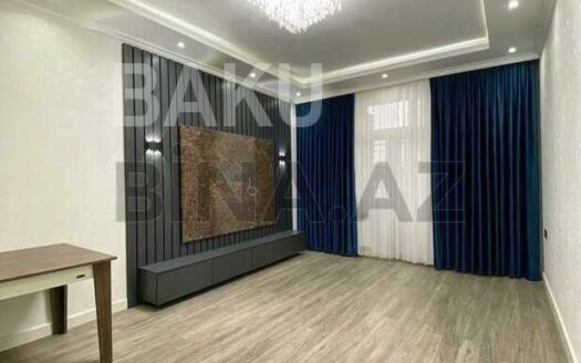 3 Room Old Apartment for Sale in Baku