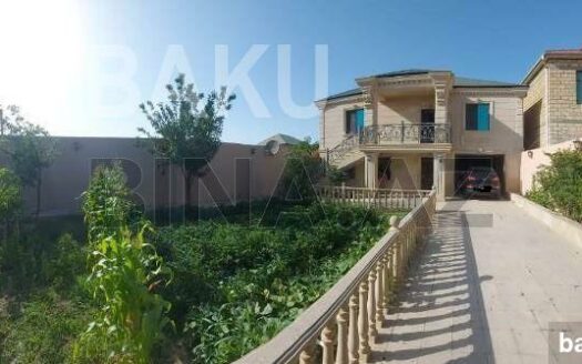 5 Room House / Villa for Sale in Baku