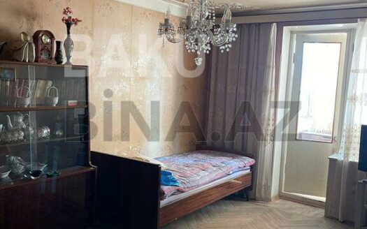 1 Room Old Apartment for Sale in Baku