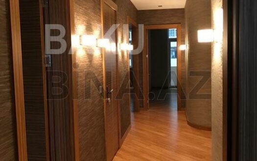 4 Room New Apartment for Sale in Baku