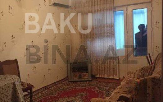 2 Rooms Old Apartment for Sale in Baku