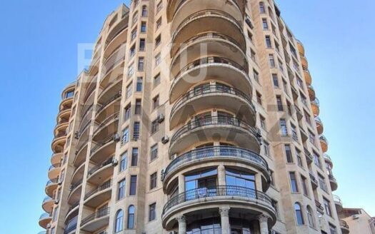 4 Room New Apartment for Sale in Baku