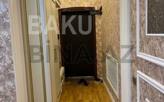 4 Room New Apartment for Sale in Baku