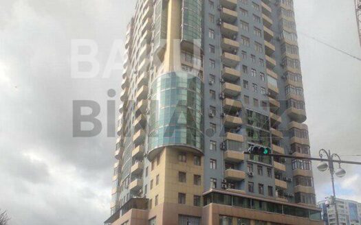 4 Room New Apartment for Sale in Baku