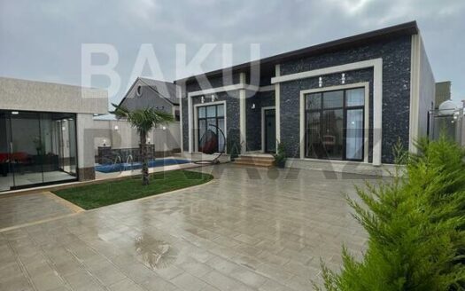 4 Room House / Villa for Sale in Baku