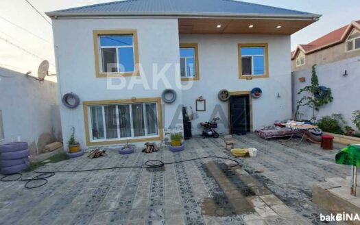 6 Room House / Villa for Sale in Baku