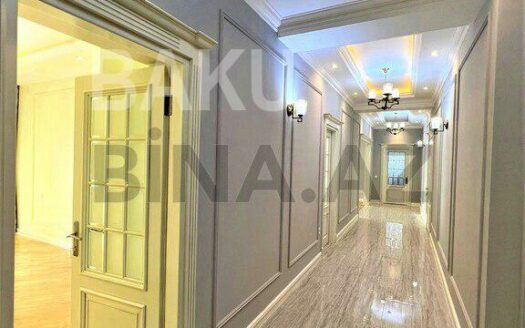 4 Room New Apartment for Sale in Baku