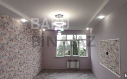 3 Room Old Apartment for Sale in Baku