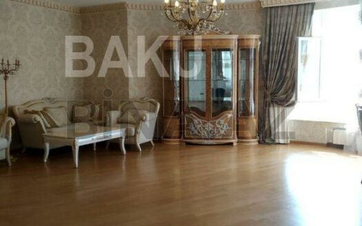 4 Room New Apartment for Sale in Baku