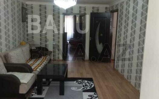 2 Rooms Old Apartment for Sale in Baku