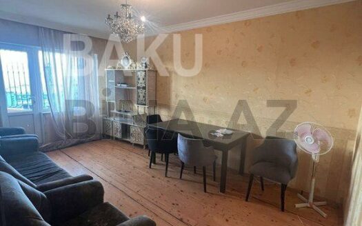 2 Rooms Old Apartment for Sale in Baku