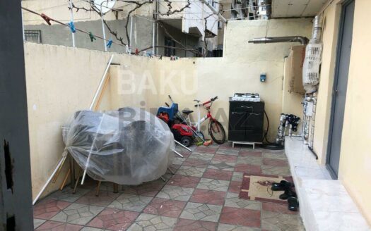 2 Room House / Villa for Sale in Baku