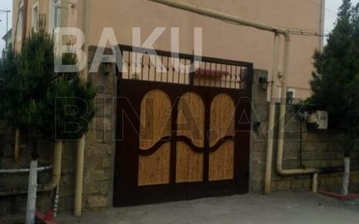 5 Room House / Villa for Sale in Baku