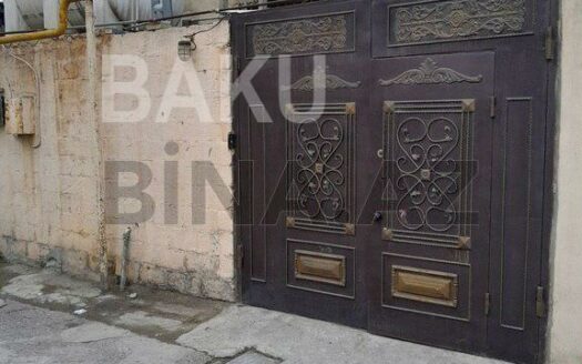 4 Room House / Villa for Sale in Baku