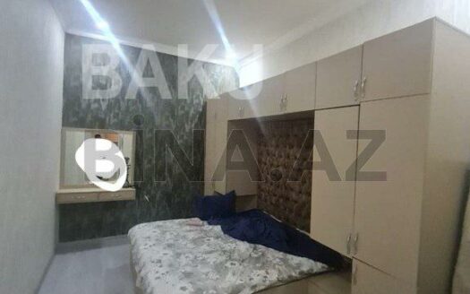 2 Rooms Old Apartment for Sale in Baku