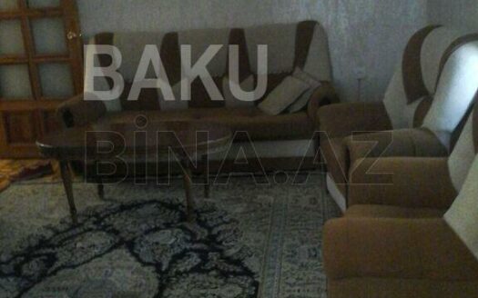 2 Rooms Old Apartment for Sale in Baku