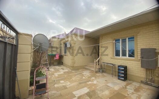 3 Room House / Villa for Sale in Baku