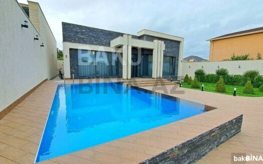 4 Room House / Villa for Sale in Baku