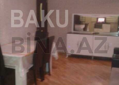 3 Room Old Apartment for Sale in Baku