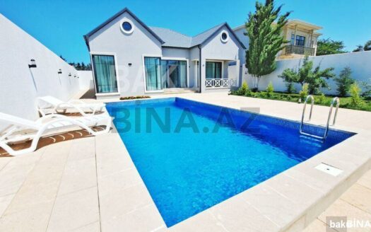 4 Room House / Villa for Sale in Baku