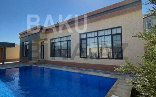 5 Room House / Villa for Sale in Baku