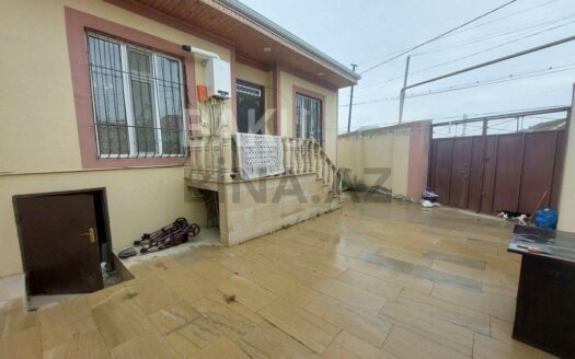 3 Room House / Villa for Sale in Baku