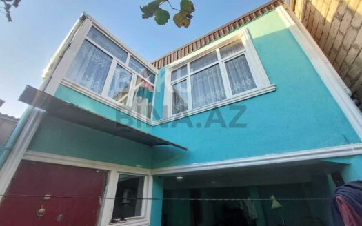 5 Room House / Villa for Sale in Baku