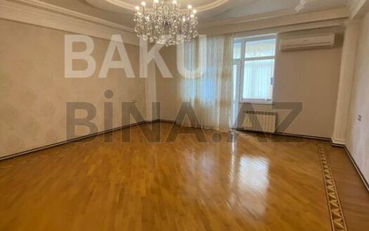 4 Room New Apartment for Sale in Baku