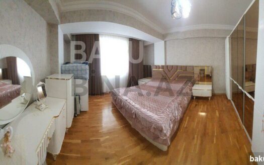 4 Room New Apartment for Sale in Baku