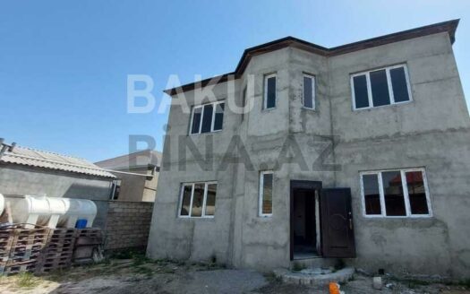 8 Room House / Villa for Sale in Baku