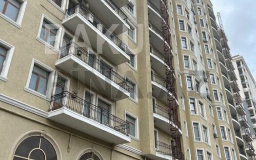 4 Room New Apartment for Sale in Baku