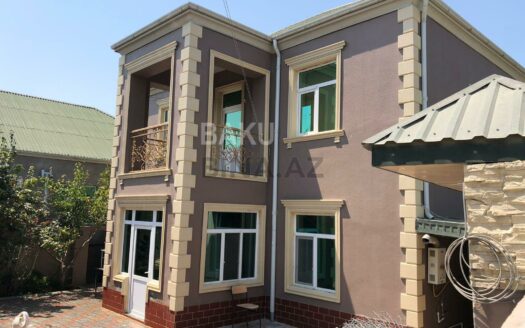 5 Room House / Villa for Sale in Baku