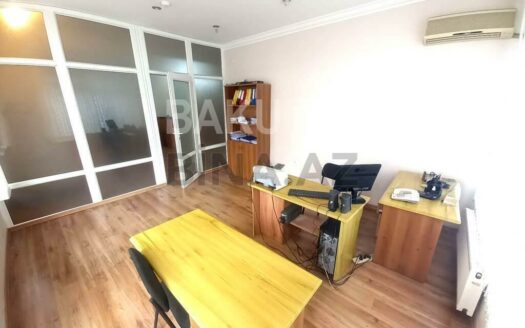 4 Room Office for Sale in Baku