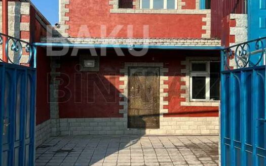 5 Room House / Villa for Sale in Baku