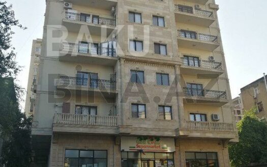 2 Rooms Old Apartment for Sale in Baku