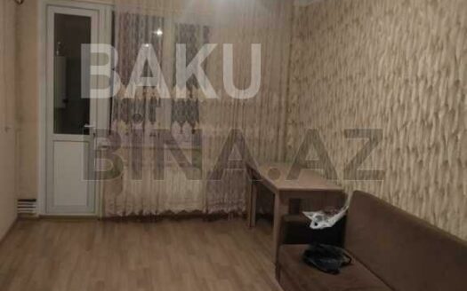 2 Rooms Old Apartment for Sale in Baku