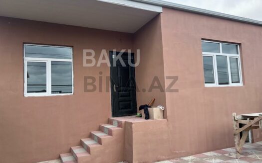 4 Room House / Villa for Sale in Baku