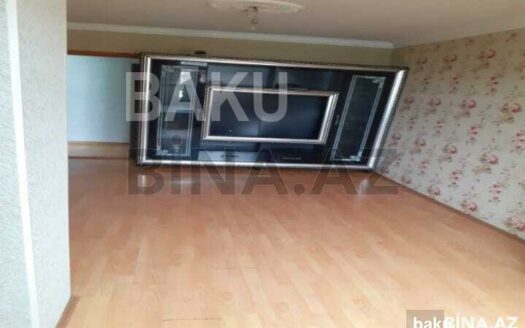 2 Rooms Old Apartment for Sale in Baku