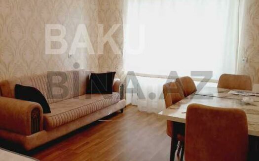 2 Rooms Old Apartment for Sale in Baku