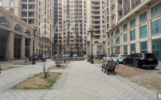 4 Room New Apartment for Sale in Baku