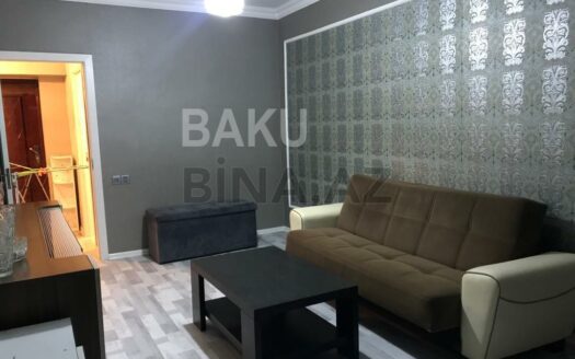 2 Rooms Old Apartment for Sale in Baku