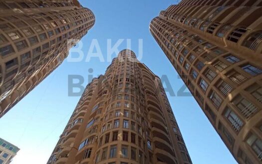 5 Room New Apartment for Sale in Baku