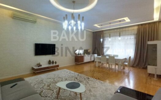 5 Room House / Villa for Sale in Baku