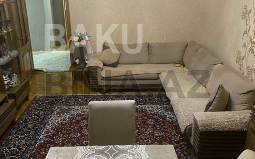 2 Rooms Old Apartment for Sale in Baku