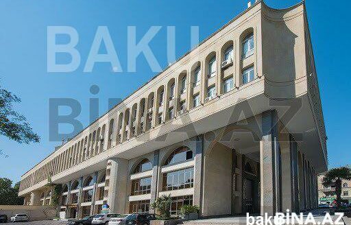 2 Rooms Old Apartment for Sale in Baku